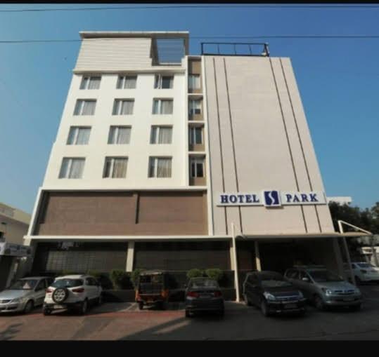 Hotel-S-Park Khammam Exterior foto